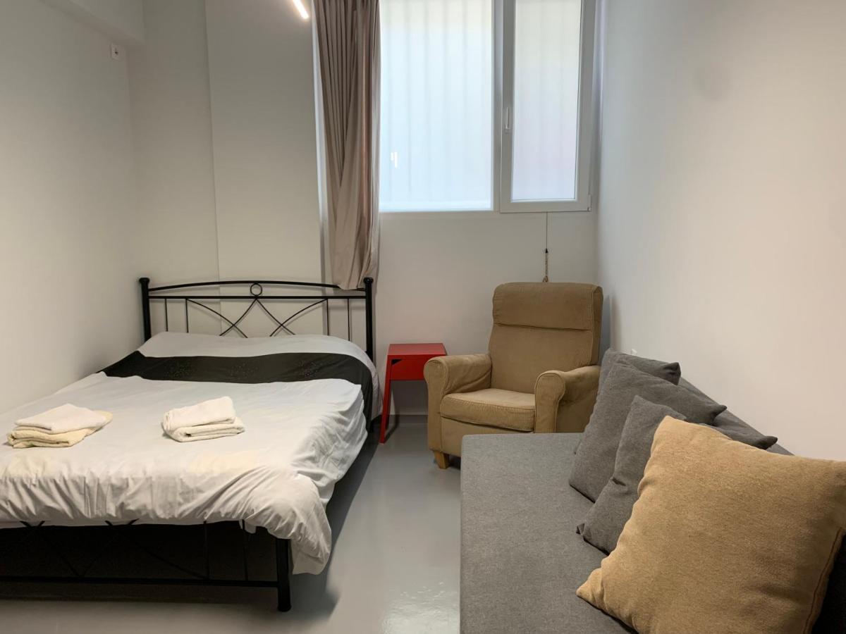 Holodek Apartments Ground & Semibasement Atina Dış mekan fotoğraf