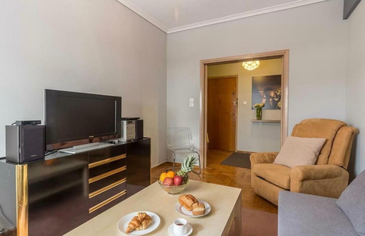 Holodek Apartments Ground & Semibasement Atina Dış mekan fotoğraf