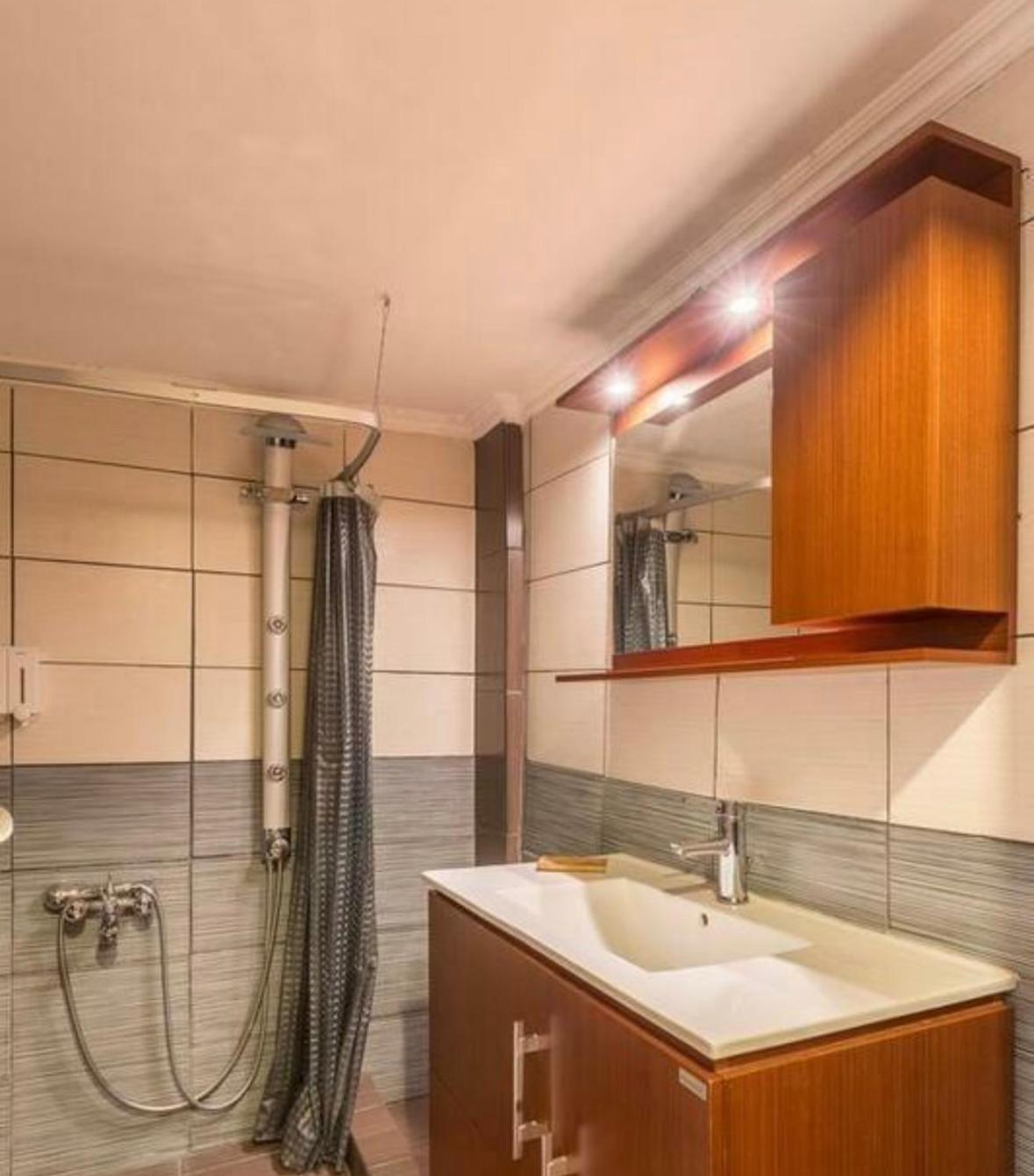 Holodek Apartments Ground & Semibasement Atina Dış mekan fotoğraf